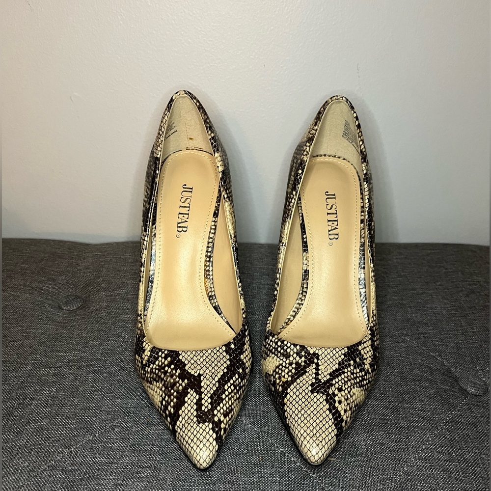 JustFab Black and Cream Snake Print Heels